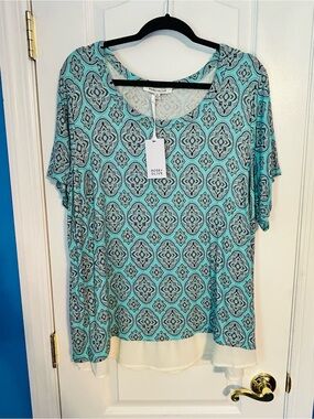 NWT ROSE + OLIVE Teal Short Sleeve Multicolor Geometric Top - Plus Size 2X